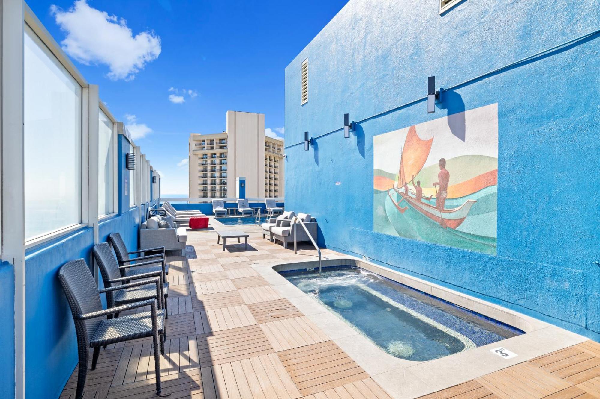 Steps To Waikiki Beach! Newly Renovated With 75" Tv Honolulu Eksteriør bilde