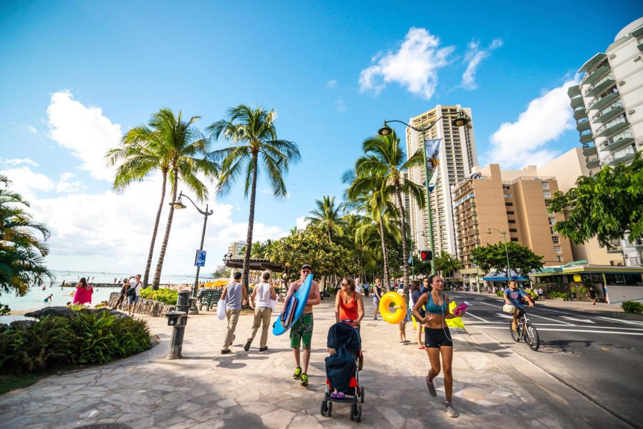 Steps To Waikiki Beach! Newly Renovated With 75" Tv Honolulu Eksteriør bilde
