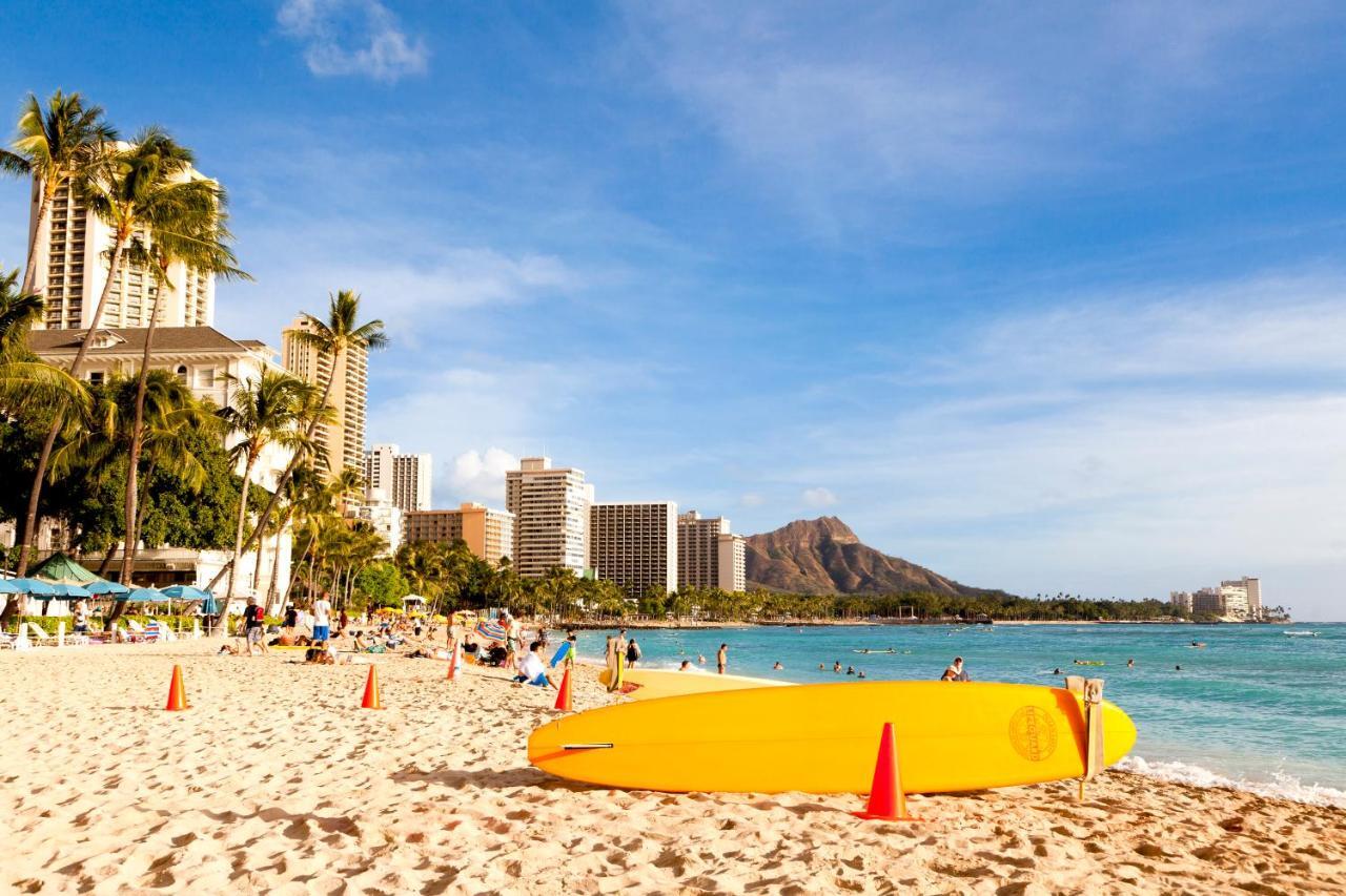 Steps To Waikiki Beach! Newly Renovated With 75" Tv Honolulu Eksteriør bilde